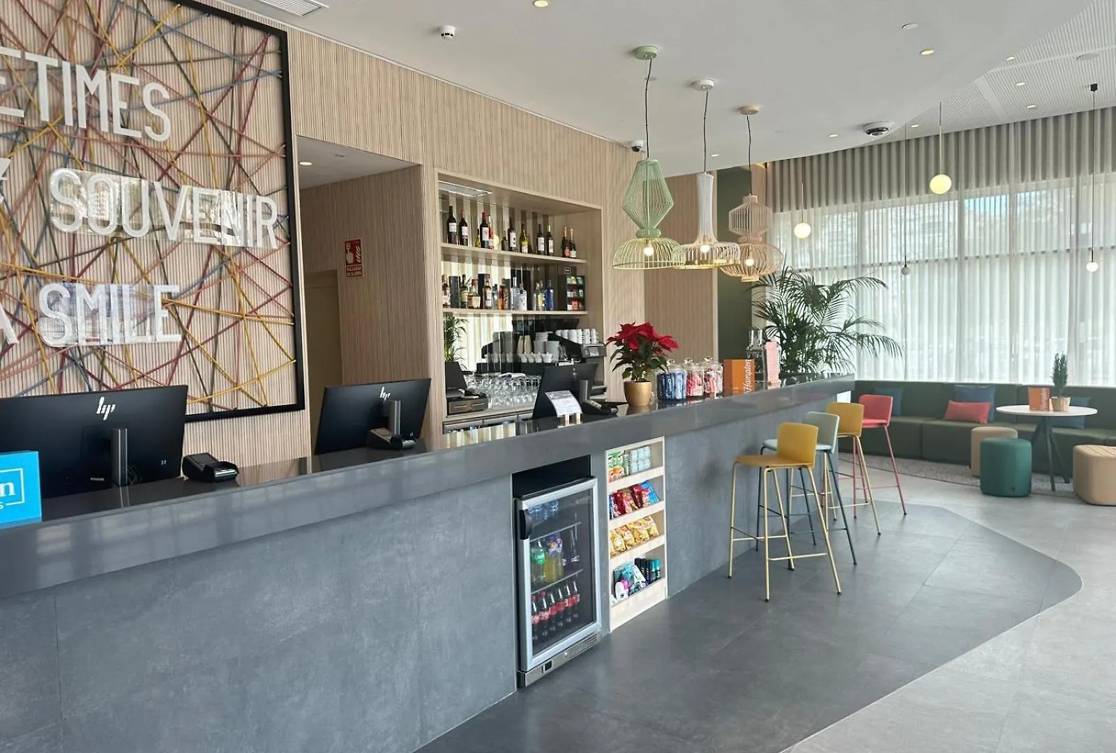 Urban Sky Serviced Apartments By P&O 26H Малага