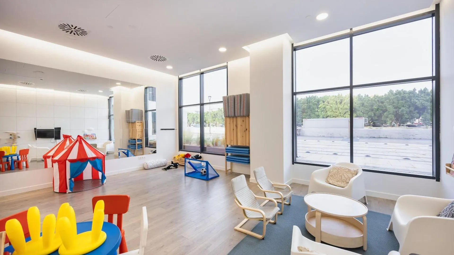 Urban Sky Serviced Apartments By P&O 26H Малага