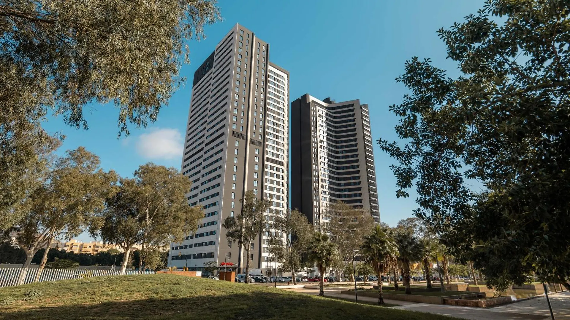 Urban Sky Serviced Apartments By P&O 26H Малага